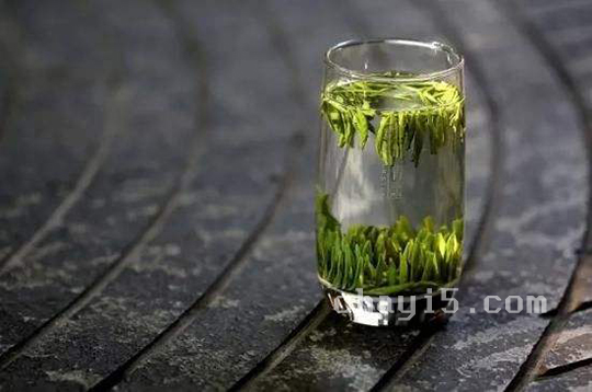 茶叶竹叶青茶的作用与禁忌