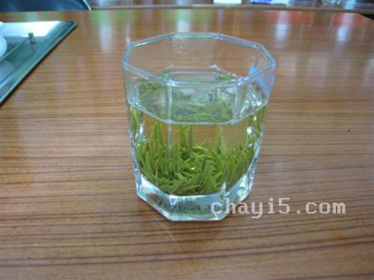 茶叶金坛雀舌的作用与禁忌