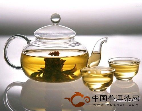 敬亭绿雪的制造分杀青、做形、烘干三道工序