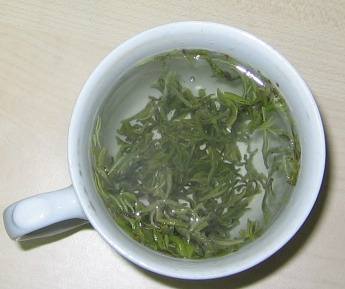 喝高桥银峰茶有什么好处，盘点高桥银峰茶的八大功效