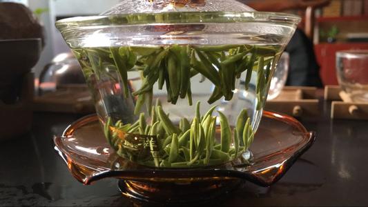 天山绿茶的功效与禁忌事项