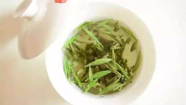 喝雪水云绿茶对身体有什么好处