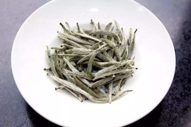 黄竹白毫的功效与作用 黄竹白毫的挑选方法