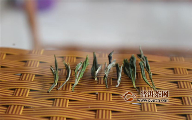 黄小茶的代表是北港毛尖、平阳黄汤等！