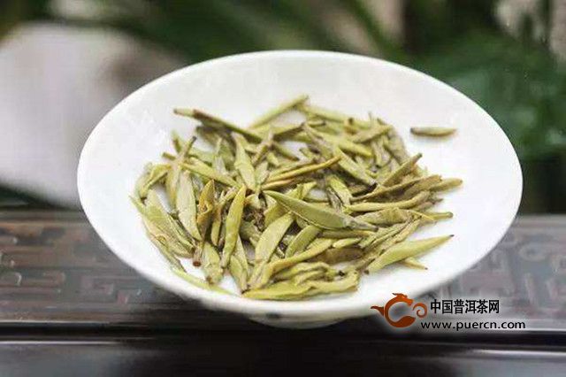 鹿苑毛尖功效是什么？适宜哪些人喝