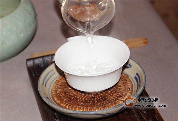 盖碗冲泡寿眉茶，怎么冲泡好喝？