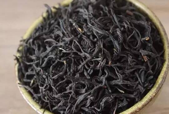 正山小种和老枞红茶的区别