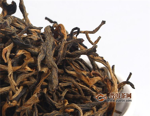 英德红茶的功效，可以有效防止口臭！