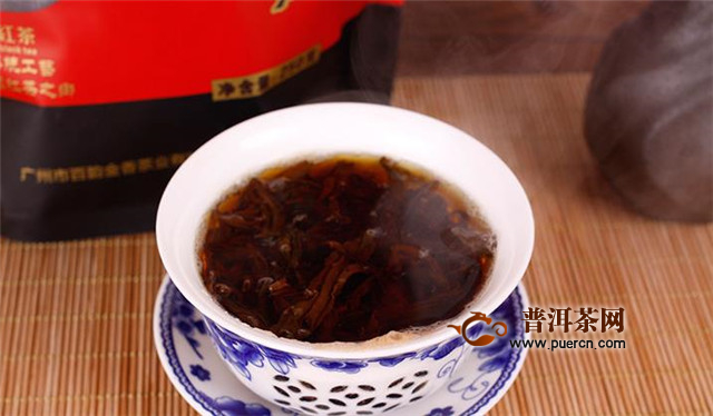 英德红茶的功效，可以有效防止口臭！