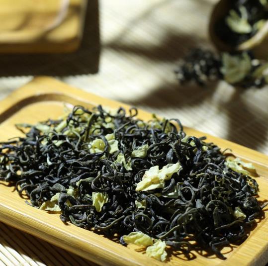 喝茉莉花茶有什么好处 喝茉莉花茶的好处和坏处