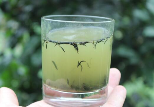 怎样泡杜仲雄花茶,杜仲雄花茶的正确泡法