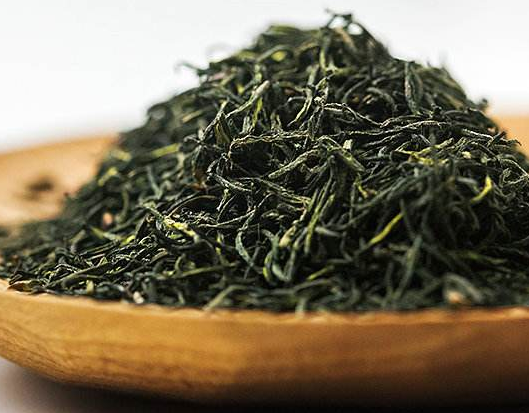 杜仲雄花茶的作用与功效 杜仲雄花茶可以长期饮用吗