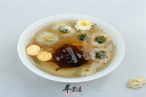喉咙痛吃甘草 推荐搭配胖大海泡茶