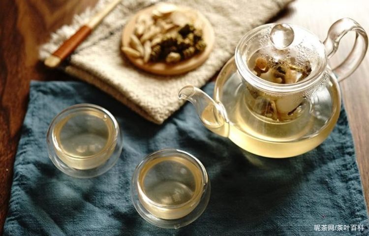 石斛花旗参泡水的功效
