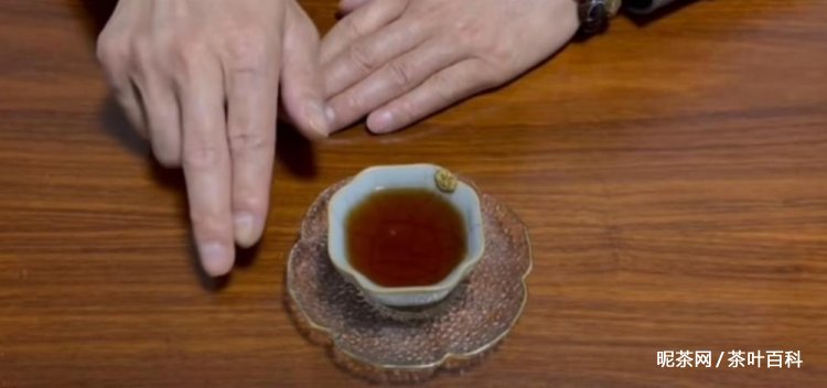 喝茶的礼仪叩手礼三种