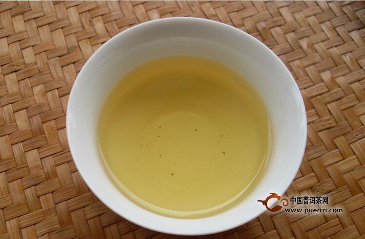 泉岗辉白茶品鉴介绍