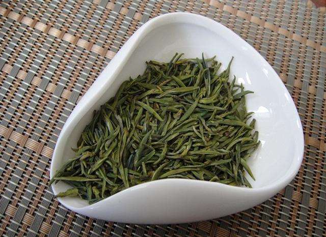 雪水云绿的功效与禁忌事项