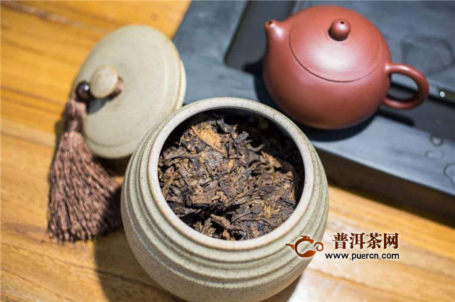 金花茯砖茶怎么保存？茯砖茶受潮怎么办？