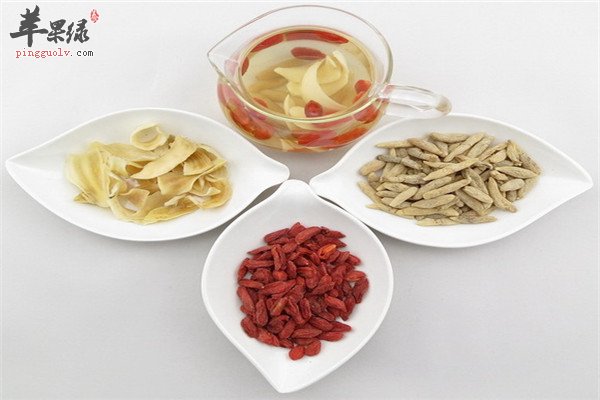麦冬泡茶缓解大便干燥 建议搭配枸杞
