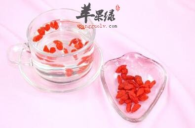 经常失眠不如多喝枸杞子茶