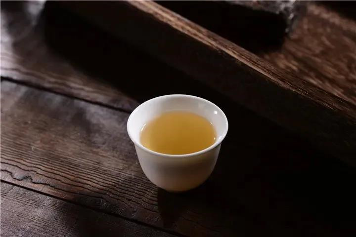 为什么有些茶农直销的茶叶不仅价格低且质量好，消费者不从茶农手里买呢？